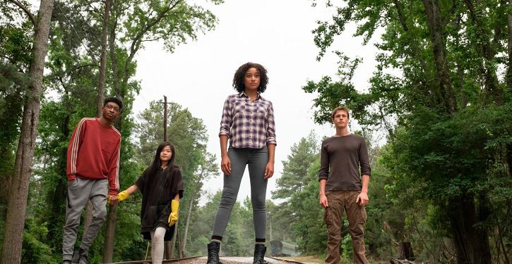 Jovens com poderes lutam para sobreviver no trailer de Mentes Sombrias