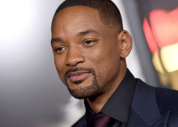 Confira as imagens de Will Smith na série One Strange Rock