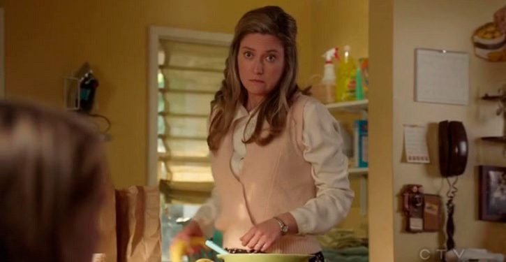 Young Sheldon (1X14 – Potato Salad, a Broomstick and Dad’s Whiskey)