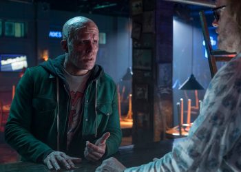 Herói entrevista candidatos para equipe no novo trailer de Deadpool 2