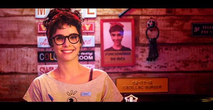 Assista ao trailer de Todo Clichê do Amor, com Débora Falabella, Marjorie Estiano e Maria Luisa Mendonça