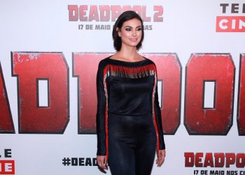 Em SP, Morena Baccarin fala sobre Deadpool 2, atuação com Ryan Reynolds e desejo de ser o James Bond e a Mulher-Gato