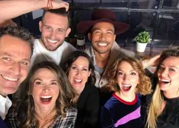 Liza e Charles juntos? Assista ao trailer da 5ª temporada de Younger