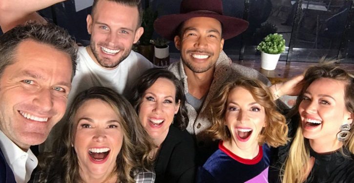 Liza e Charles juntos? Assista ao trailer da 5ª temporada de Younger