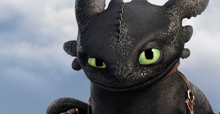 Banguela conhece Fúria da Luz no primeiro trailer de Como Treinar O Seu Dragão 3