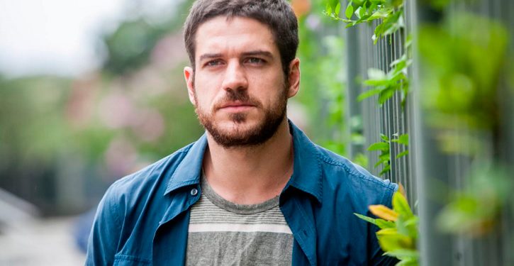 Ator Marco Pigossi vai estrelar séries na Netflix