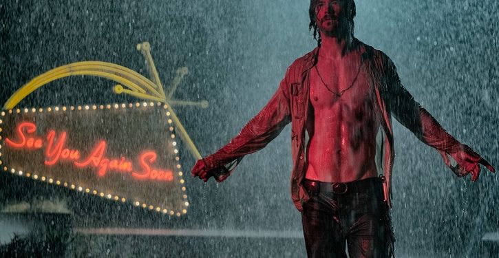 Assista ao trailer de Maus Momentos no Hotel Royale