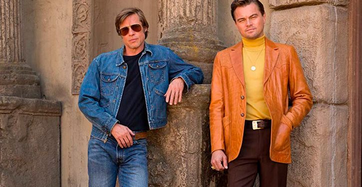 Leo DiCaprio e Brad Pitt aparecem em 1ª foto do filme Once Upon a Time in Hollywood