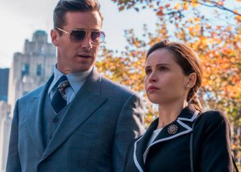 Felicity Jones luta pelos direitos da mulher no trailer On The Basis of Sex