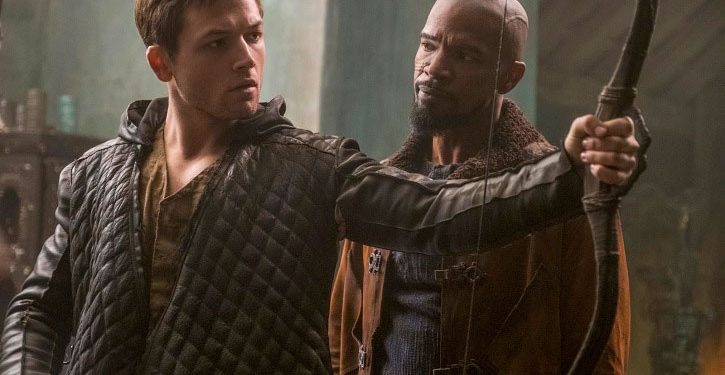 Jamie Foxx ensina Taron Egerton a roubar no novo trailer de Robin Hood
