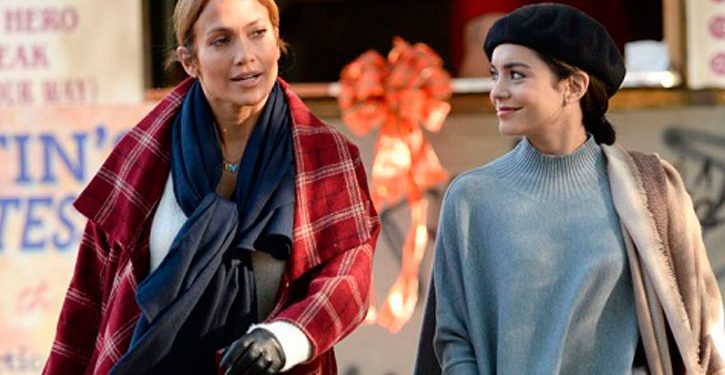 Jennifer Lopez estampa pôster do filme Uma Nova Chance