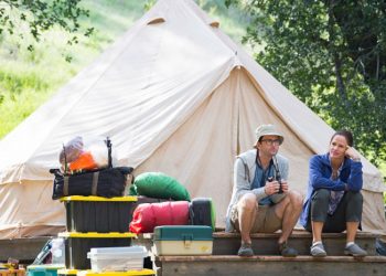 Camping, nova série de comédia da HBO, estreia em novembro