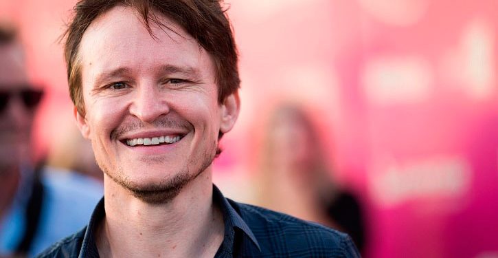 Damon Herriman será Charles Manson em Once Upon a Time in Hollywood