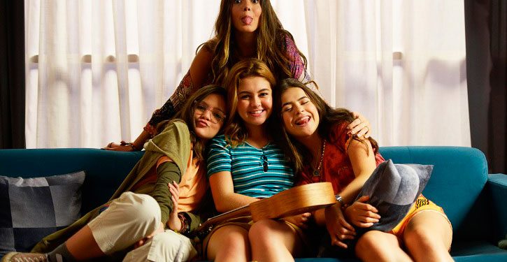 Maisa, Klara Castanho e Mel Maia fazem loucuras no trailer de Tudo Por um Pop Star