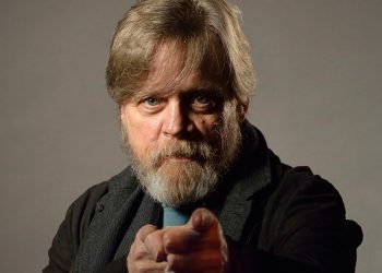 Veja imagem de Mark Hamill na 2ª temporada de Knightfall