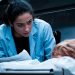 Assista ao trailer do terror Cadáver, estrelado por Shay Mitchell