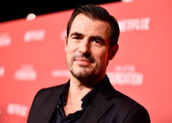 Drácula: Claes Bang será vampiro em nova série da Netflix e BBC