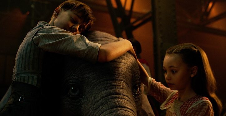 Live-action Dumbo ganha novo trailer e pôster encantador