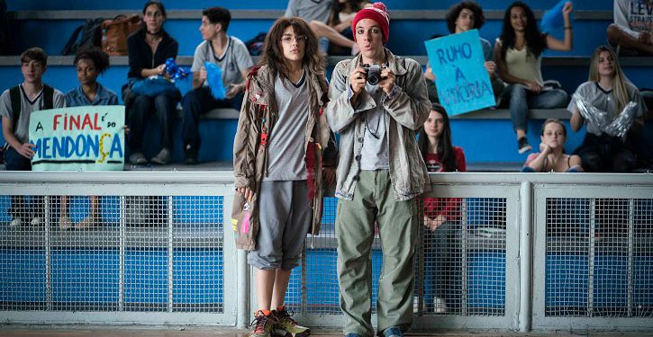 Kéfera volta ao passado tenebroso na escola no trailer de Eu Sou Mais Eu