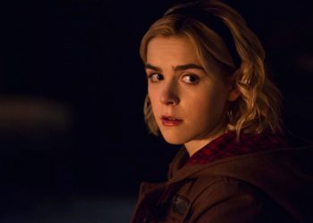 Assista ao trailer de O Mundo Sombrio de Sabrina: Um Conto de Inverno