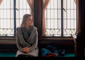 Taylor Schilling é atormentada por filho no novo trailer de Maligno