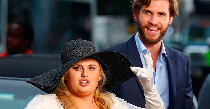 Assista ao trailer Megarrromântico, com Rebel Wilson e Liam Hemsworth