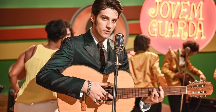 Chay Suede é Erasmo Carlos no trailer de Minha Fama de Mau