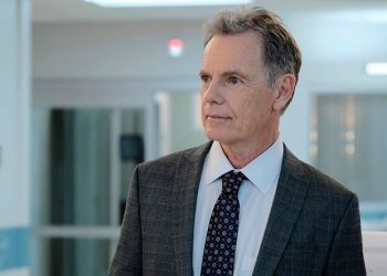 The Resident retorna com personagem indesejado, mistério e final trágico