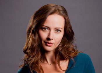 Grey’s Anatomy: Amy Acker é escalada para ser a 4ª irmã de Derek Shepherd