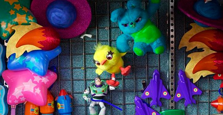 Buzz Lightyear preso? Assista ao novo teaser de Toy Story 4