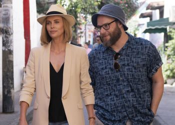 Charlize Theron e Seth Rogen em clima de romance no trailer de Casal Improvável