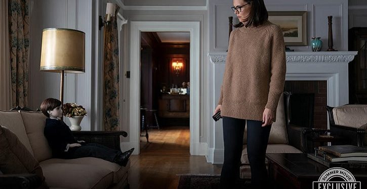 Confira a primeira imagem de Katie Holmes em Boneco do Mal 2