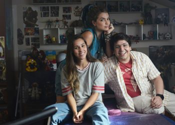 Assista ao trailer da comédia Socorro, Virei Uma Garota!