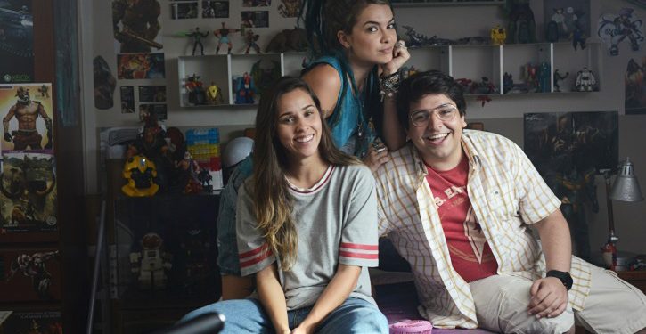 Assista ao trailer da comédia Socorro, Virei Uma Garota!