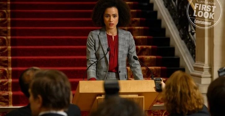 Confira as primeiras imagens da série Quatro Casamentos e Um Funeral