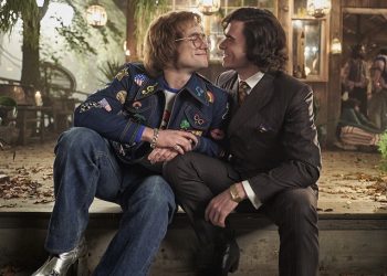 Elton John conhece John Reid em novo vídeo de Rocketman