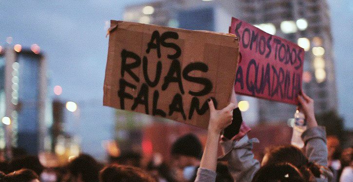 Democracia em Vertigem: uma narrativa sobre política – crítica