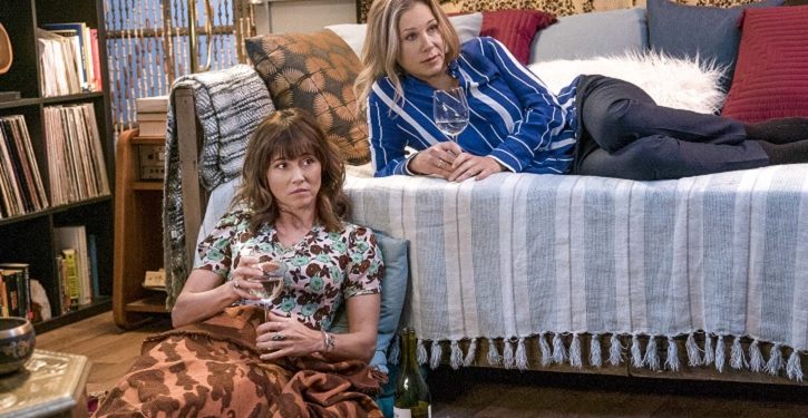 Crítica: Disque Amiga Para Matar foge do clichê e surpreende