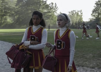 foto da serie o mundo sombrio de sabrina