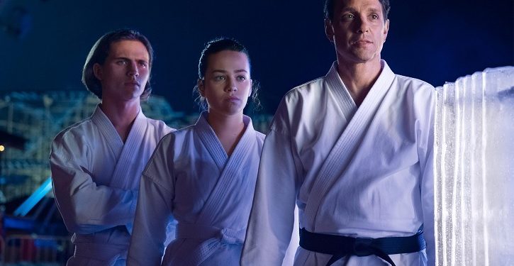 foto da serie cobra kai
