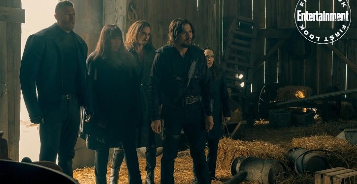 foto da serie the umbrella academy