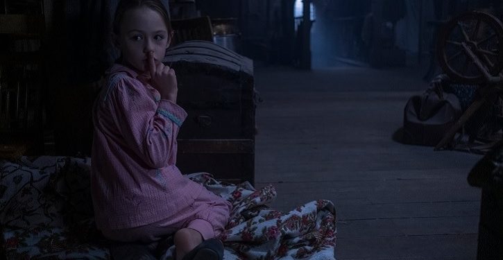 foto da serie a maldição da mansão bly