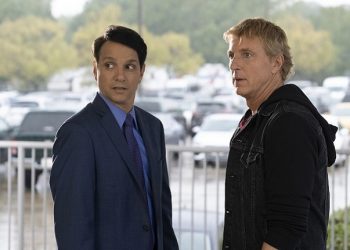 foto da serie cobra kai