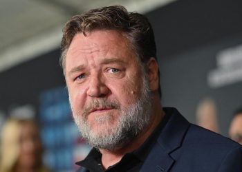 foto do ator russell crowe