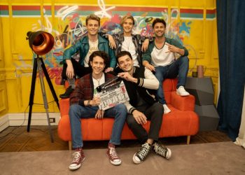 foto da nova série Freeks