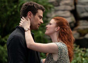 foto da nova série A Mulher do Viajante no Tempo