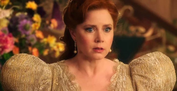 foto do filme Desencantada