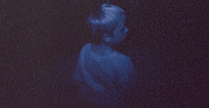 foto do filme Skinamarink: Canção de Ninar