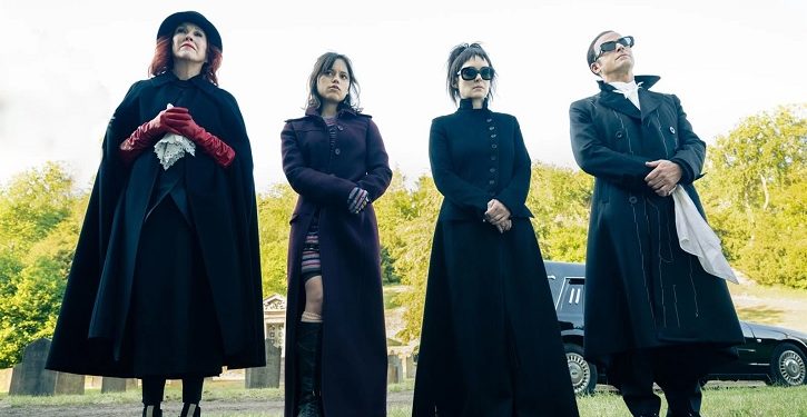 foto do filme Os Fantasmas Se Divertem: Beetlejuice Beetlejuice