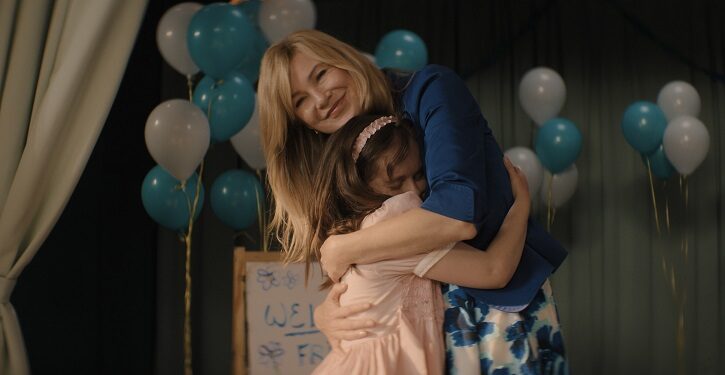 foto da nova série Uma Familia Perfeita